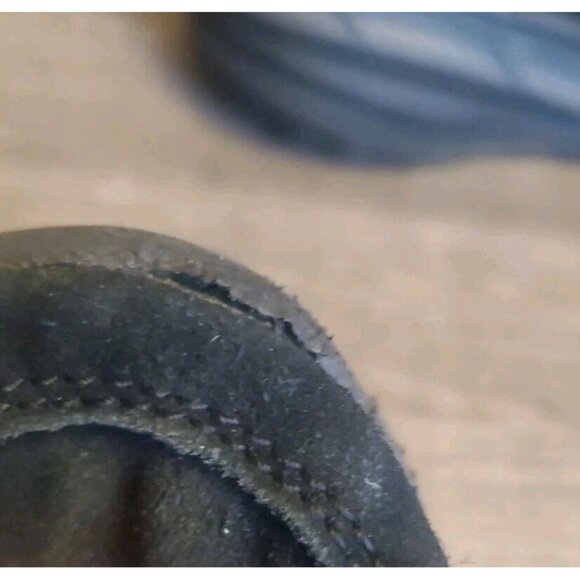 UGG Spill Seam Sneakers Mens Size 10 Black Suede - Picture 8 of 12